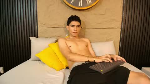nico_monroet online show from April 20, 9:49 pm