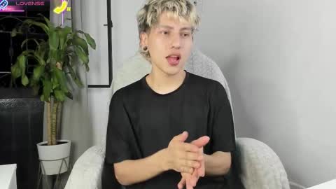 Nico  online show from November 4, 1:16 am