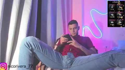 Snapshot of nico_rivera chatting on December 15, 11:20 pm Nicolas online show from December 15, 11:20 pm