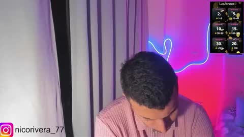 Snapshot of nico_rivera chatting on December 18, 1:33 am Nicolas online show from December 18, 1:33 am