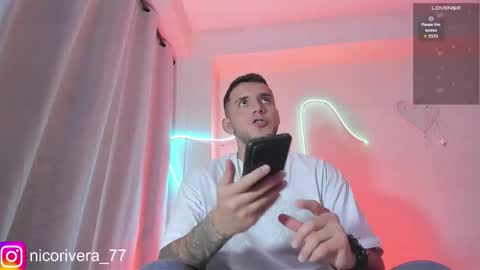 Snapshot of nico_rivera chatting on January 11, 7:02 am Nicolas online show from January 11, 7:02 am