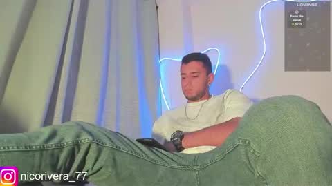 Snapshot of nico_rivera chatting on February 24, 2:20 am Nicolas online show from February 24, 2:20 am