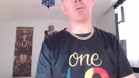 nicoainsworth online show from March 28, 12:49 pm