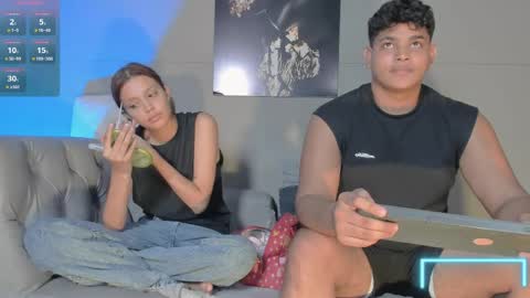 Snapshot of nicol_and_thiago_212 chatting on June 1, 8:21 pm nicol_and_thiago_212 online show from June 1, 8:21 pm
