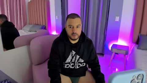nicola_d_angelo online show from July 3, 9:10 pm