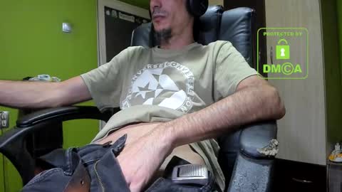 L. Nicolas online show from December 4, 5:50 am