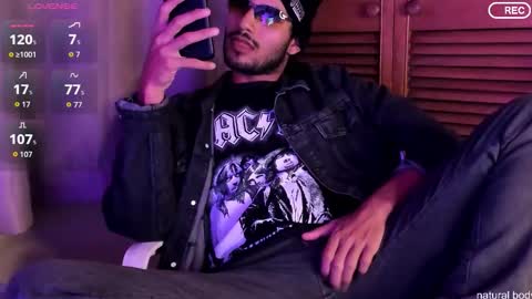 nicolasrodrii online show from October 25, 11:54 pm