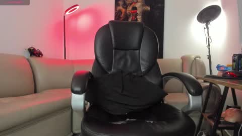 Nicolas Fellener online show from December 21, 4:19 am