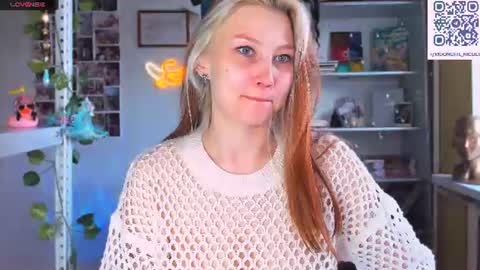 Nicole online show from July 15, 2:39 am