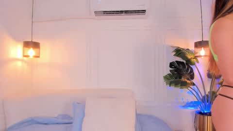 N A T A L I A online show from February 27, 8:09 pm