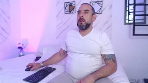 Snapshot of nicolebbwhot chatting on June 25, 5:12 am Nicole online show from June 25, 5:12 am