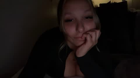 nicolelovesyou444 online show from June 17, 2:47 am