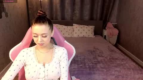 NicoleRossss online show from July 19, 9:35 am