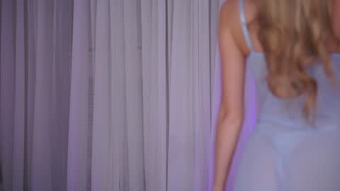 Sarah online show from February 2, 7:57 pm