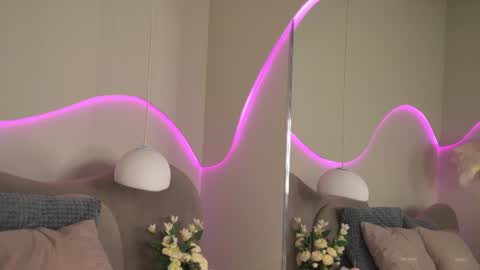 Snapshot of nicolespace chatting on July 13, 4:04 am Nicole Space online show from July 13, 4:04 am