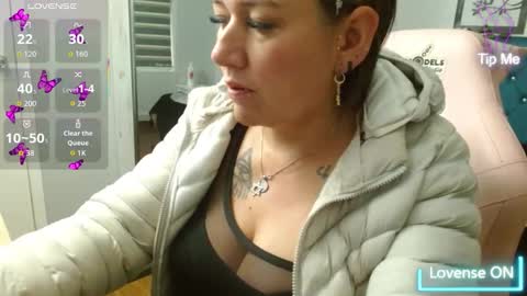 Snapshot of nicolleegp chatting on March 2, 11:39 am Daniela aponte online show from March 2, 11:39 am