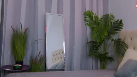 NicolRos online show from May 24, 1:16 pm