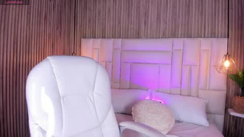 Nicol online show from May 28, 11:18 am