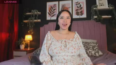 Snapshot of niikkyy_ chatting on May 11, 2:45 pm Niky online show from May 11, 2:45 pm