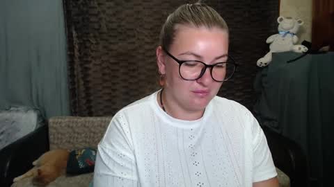 Snapshot of nikaskylink chatting on September 8, 6:07 pm Nika online show from September 8, 6:07 pm