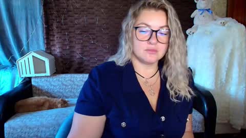 Snapshot of nikaskylink chatting on September 15, 3:06 am Nika online show from September 15, 3:06 am