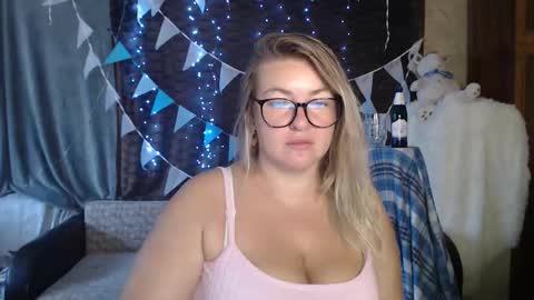 Snapshot of nikaskylink chatting on September 26, 3:32 am Nika online show from September 26, 3:32 am