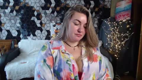 Snapshot of nikaskylink chatting on February 25, 5:50 am Nika online show from February 25, 5:50 am