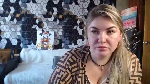 Snapshot of nikaskylink chatting on February 27, 6:57 am Nika online show from February 27, 6:57 am