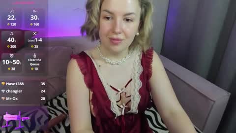 Nikki online show from February 17, 1:42 pm