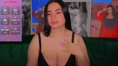 Nikki Kardashian online show from December 7, 9:28 am