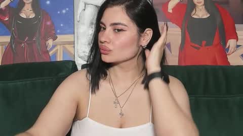 Nikki Kardashian online show from October 3, 5:10 pm