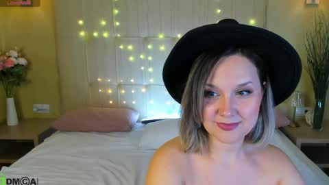 Nikki online show from May 17, 9:38 am
