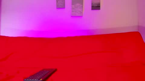 Snapshot of nikki_uwu chatting on July 8, 9:08 pm nikki_uwu online show from July 8, 9:08 pm