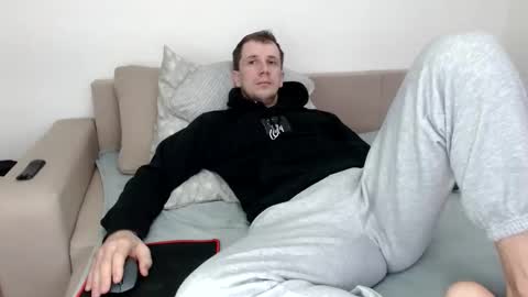 Nick online show from November 17, 8:20 am