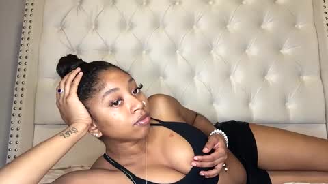 NikkiB online show from February 26, 4:47 am