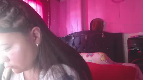 Snapshot of nikkirous_ chatting on July 11, 4:21 pm Nikkirous online show from July 11, 4:21 pm