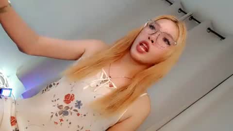 nikkita_hudson online show from July 10, 6:54 pm
