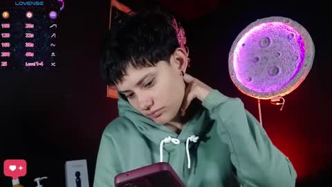 Nikky online show from May 9, 1:16 pm