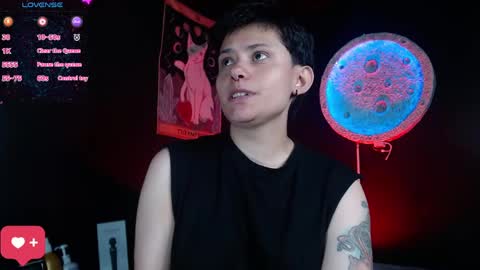 Nikky online show from May 30, 2:25 pm