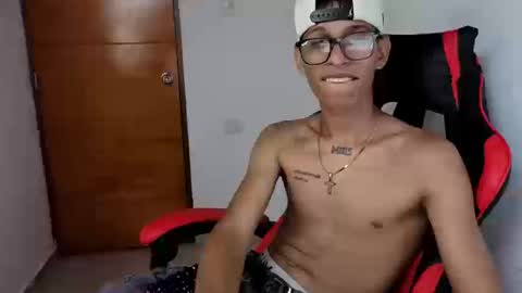 niklaus_wolf online show from March 21, 4:39 am