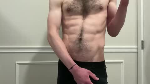 niko9inches online show from March 19, 6:56 pm