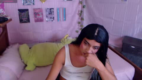 nikol_twink02 online show from July 28, 3:21 pm
