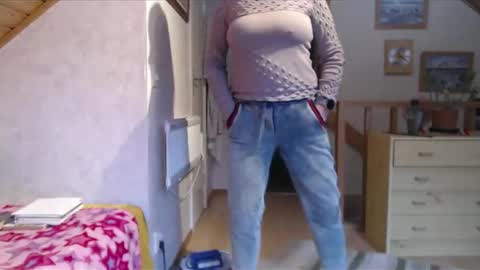 Nikole1 online show from February 7, 10:19 am