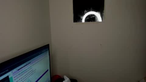 Snapshot of nikoleevanss chatting on February 12, 6:08 am Nikole online show from February 12, 6:08 am