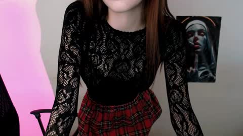 nikonara_ online show from March 10, 2:48 pm