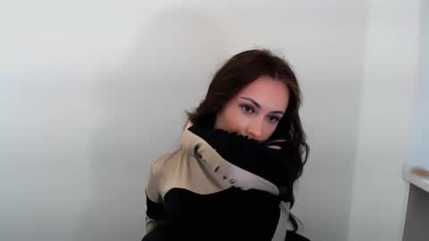 nikonara_ online show from October 15, 12:38 pm