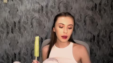 Snapshot of nikonara_ chatting on July 10, 1:03 pm nikonara_ online show from July 10, 1:03 pm