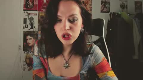 Snapshot of niky_jess chatting on March 2, 11:50 am Veronica online show from March 2, 11:50 am