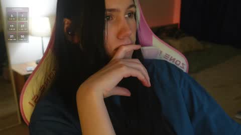 Jennet online show from February 17, 5:43 pm