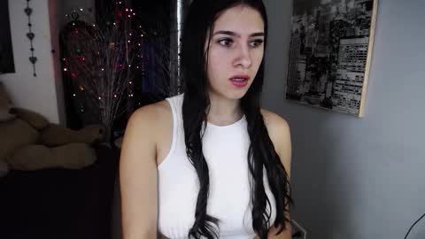 Nina online show from December 17, 12:33 pm